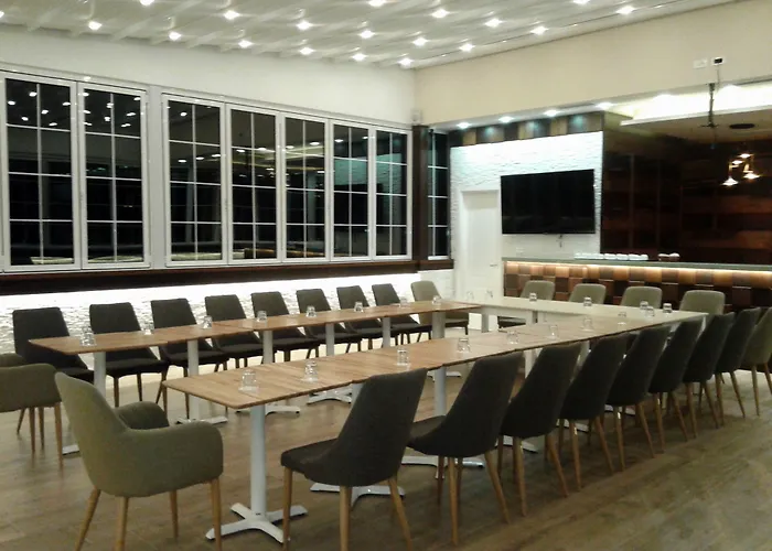 Capital Tirana Hotel Bruci